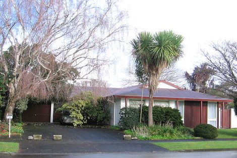 Photo of property in 10 Chilton Grove, Hokowhitu, Palmerston North, 4410
