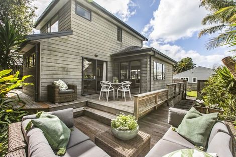 Photo of property in 23a Stafford Road, Northcote Point, Auckland, 0627