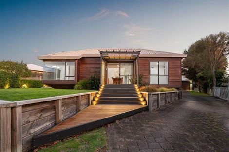 Photo of property in 13 Thelma Place, Lynmore, Rotorua, 3010