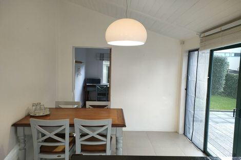 Photo of property in 4 Kowhatu Road, One Tree Hill, Auckland, 1061