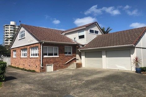 Photo of property in 1/7 Sylvan Park Avenue, Milford, Auckland, 0620