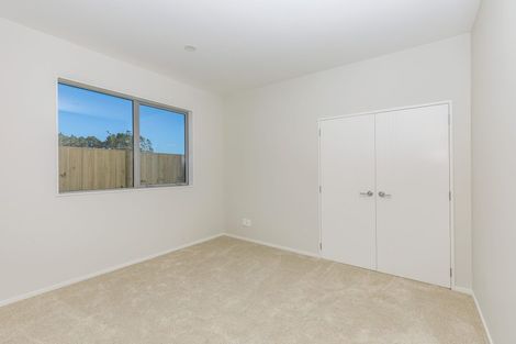 Photo of property in 8 Moemoea Avenue, Kumeu, 0810