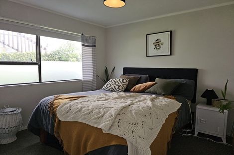 Photo of property in 5 Vella Street, Titahi Bay, Porirua, 5022