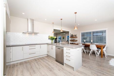 Photo of property in 12 Ruakituri Place, Te Awa, Napier, 4110