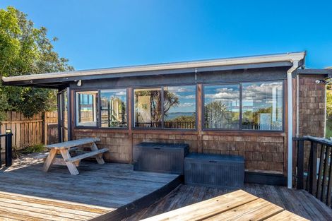 Photo of property in 15 Tetley Road, Surfdale, Waiheke Island, 1081