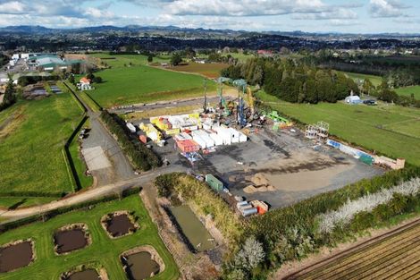 Photo of property in 196 Heights Road, Pukekohe, 2676