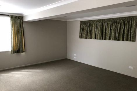Photo of property in 26 Hoylake Place, Wattle Downs, Auckland, 2103