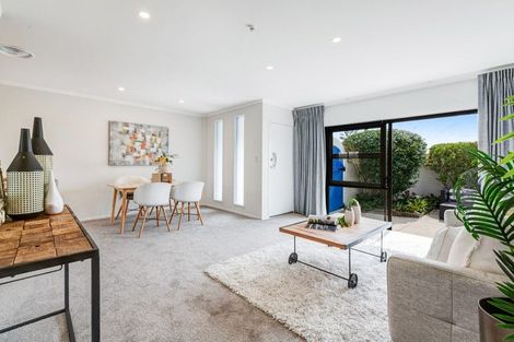 Photo of property in 12a Eagle Place, Red Beach, 0932