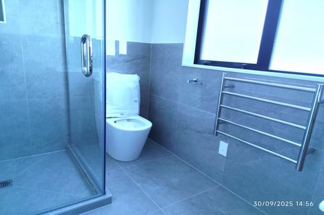 Photo of property in 4 Chatsworth Crescent, Pakuranga Heights, Auckland, 2010