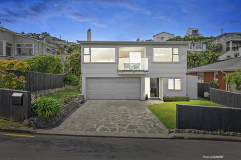 Photo of property in 32 Lohia Street, Khandallah, Wellington, 6035