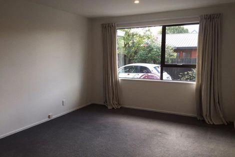Photo of property in 2/137 Grahams Road, Burnside, Christchurch, 8053