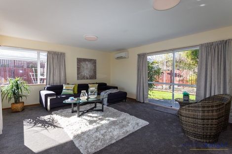 Photo of property in 27a Koromiko Street, Saint Martins, Christchurch, 8022