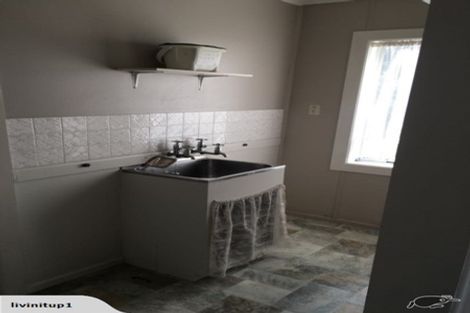 Photo of property in 98 Settlement Road, Papakura, 2110