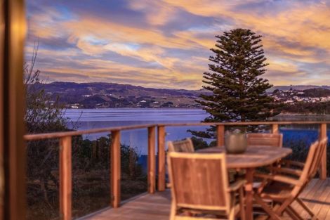 Photo of property in 77 Paremata Road, Paremata, Porirua, 5024