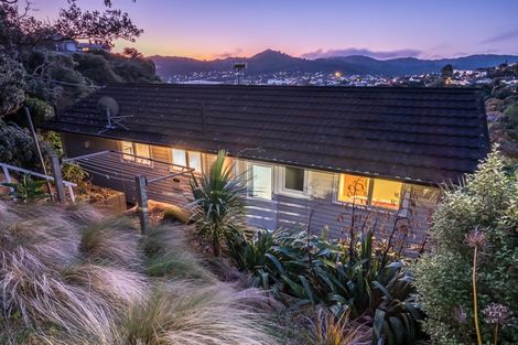 Photo of property in 25 Voltaire Street, Karori, Wellington, 6012