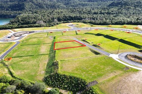 Photo of property in 12 Broadleaf Way, Kinloch, 3377