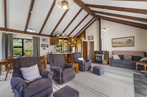 Photo of property in 906 Tukairangi Road, Acacia Bay, Taupo, 3385