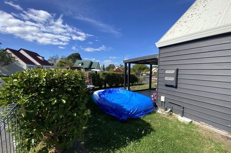 Photo of property in 13 Caspian Close, New Lynn, Auckland, 0600
