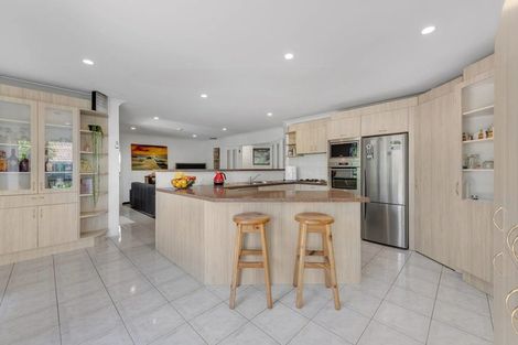 Photo of property in 16 Bronte Place, Somerville, Auckland, 2014