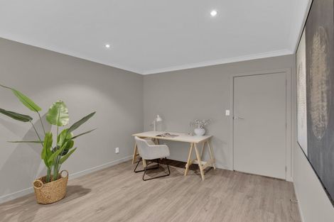 Photo of property in 8 Braid Road, St Andrews, Hamilton, 3200