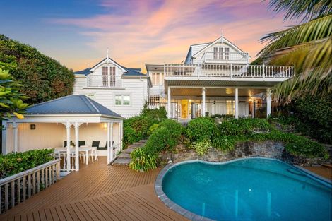 Photo of property in 56 Queen Street, Northcote Point, Auckland, 0627