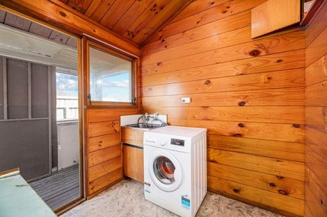 Photo of property in 1 Norman Spencer Drive, Papatoetoe, Auckland, 2104