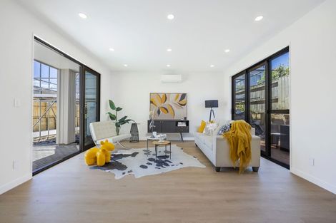 Photo of property in 744b East Coast Road, Pinehill, Auckland, 0630