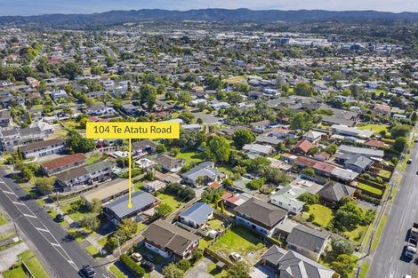 Photo of property in 104 Te Atatu Road, Te Atatu South, Auckland, 0610