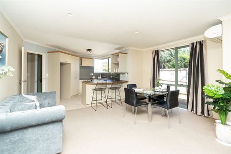 Photo of property in 11 Mckenzie Place, Rototuna North, Hamilton, 3210