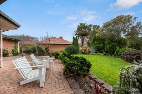 Photo of property in 6 Cabeleigh Drive, Helensville, 0800