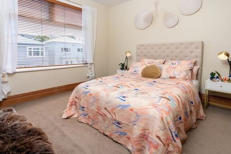 Photo of property in 16 Caroline Street, Mount Victoria, Wellington, 6011