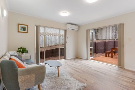 Photo of property in 47 Nimstedt Avenue, Oteha, Auckland, 0632