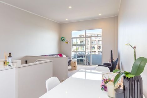 Photo of property in 22/3 Ngahura Street, Eden Terrace, Auckland, 1021