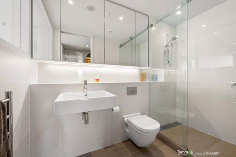 Photo of property in Clyde Quay Wharf, 4b/8 Clyde Quay Wharf, Te Aro, Wellington, 6011