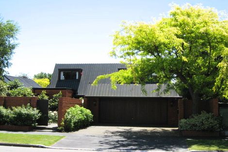 Photo of property in 4 Dunrobin Place, Avonhead, Christchurch, 8042