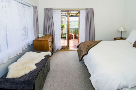 Photo of property in 18 Victoria Street, Carterton, 5713