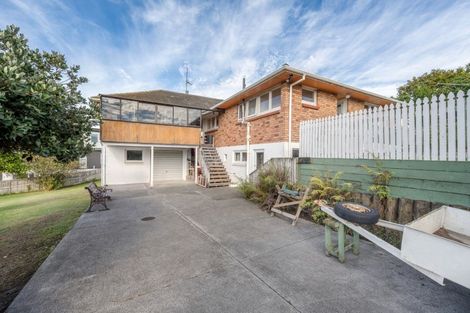 Photo of property in 11 Walter Macdonald Street, Howick, Auckland, 2014