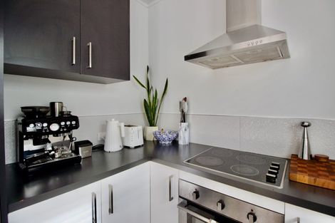 Photo of property in 245a Meola Road, Point Chevalier, Auckland, 1022