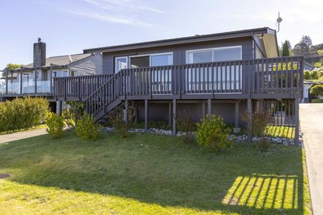 Photo of property in 2/12 Isobel Street, Acacia Bay, Taupo, 3330