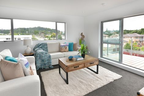 Photo of property in 305/252 Centreway Road, Orewa, 0931