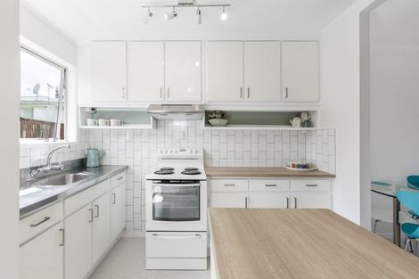 Photo of property in 5/1 Ribblesdale Road, Henderson, Auckland, 0612