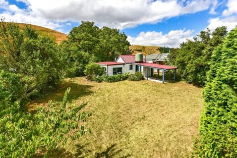 Photo of property in 340 Whitecliffs Road, Whitecliffs, Coalgate, 7673