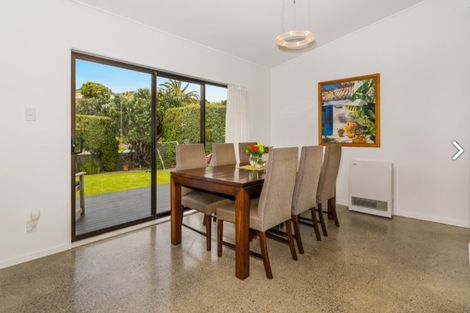Photo of property in 43 Maxwelton Drive, Mairangi Bay, Auckland, 0630