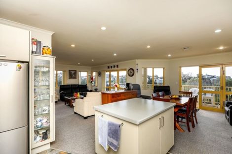 Photo of property in 7 Horizon Heights, Whalers Gate, New Plymouth, 4310