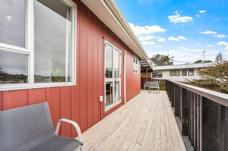 Photo of property in 4 Beverley Road, Stanmore Bay, Whangaparaoa, 0932