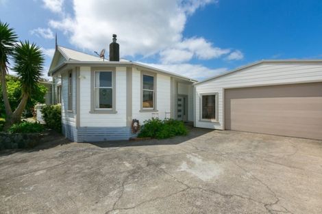 Photo of property in 24 Beach Street, Fitzroy, New Plymouth, 4312