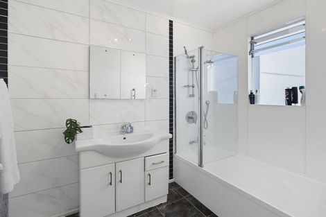 Photo of property in 184 Guppy Road, Taradale, Napier, 4112