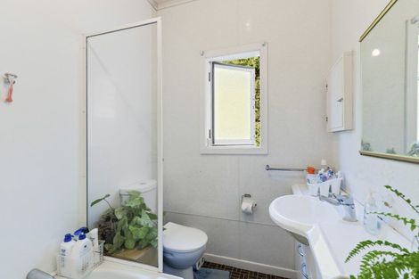 Photo of property in 77 Matarikoriko Road, Brixton, Waitara, 4382