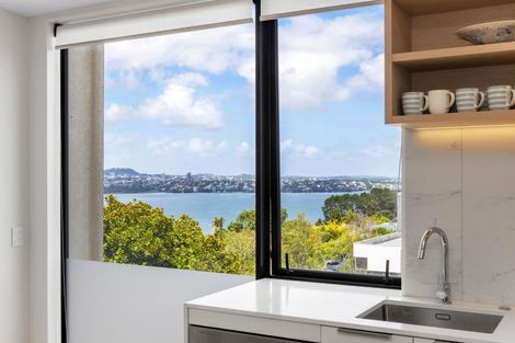 Photo of property in Sugar Lane Apartments, 4/31 Rawene Road, Birkenhead, Auckland, 0626