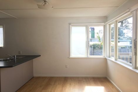 Photo of property in 213 Portage Road, Green Bay, Auckland, 0604